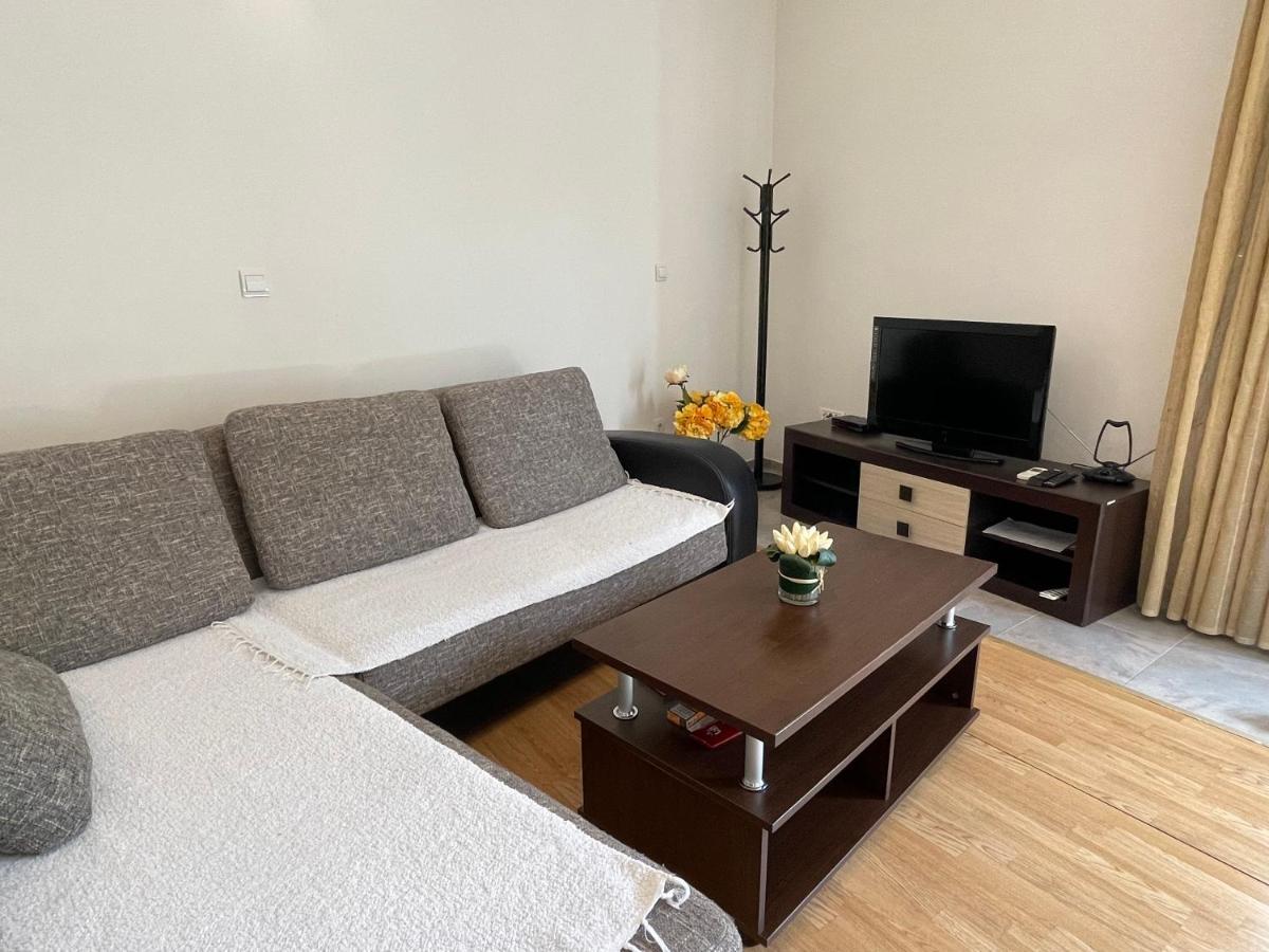 Apartments Milano Херцег Нови Екстериор снимка