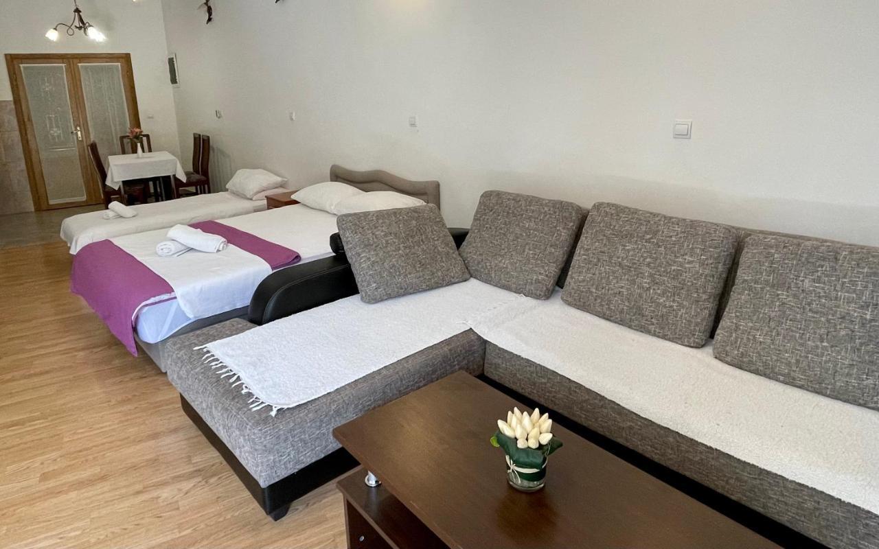 Apartments Milano Херцег Нови Екстериор снимка