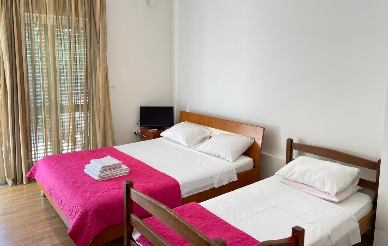 Apartments Milano Херцег Нови Екстериор снимка