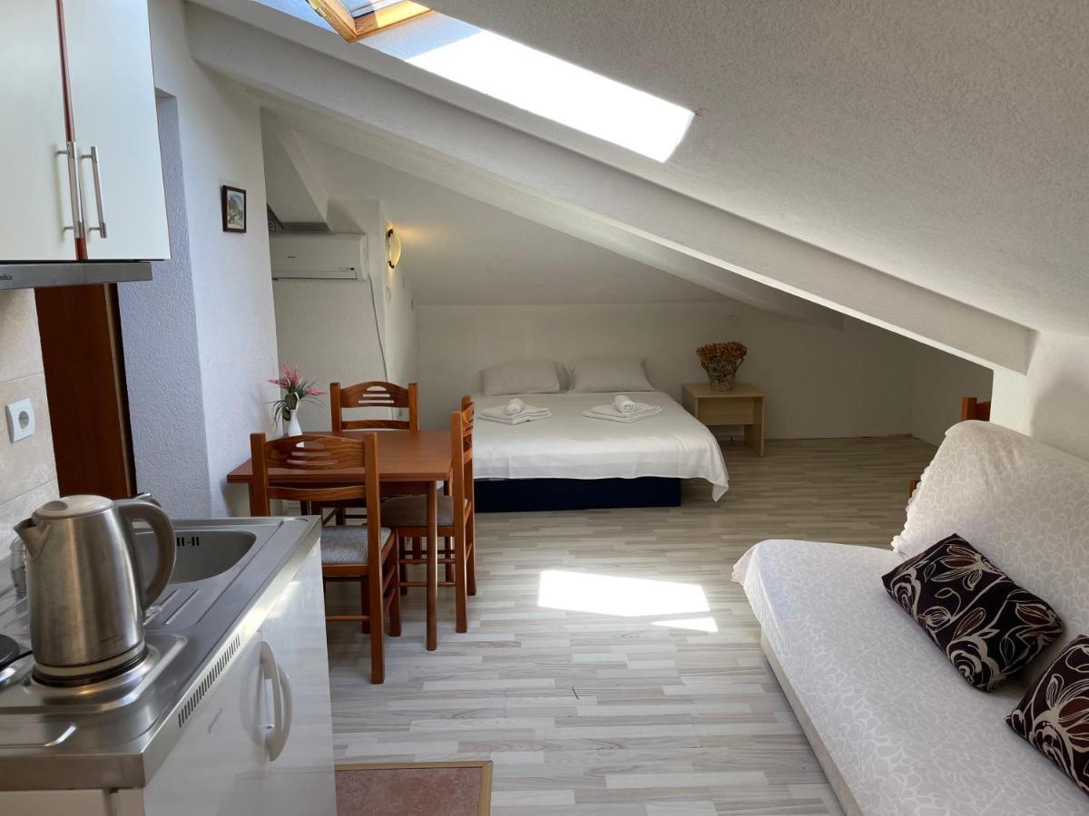 Apartments Milano Херцег Нови Екстериор снимка
