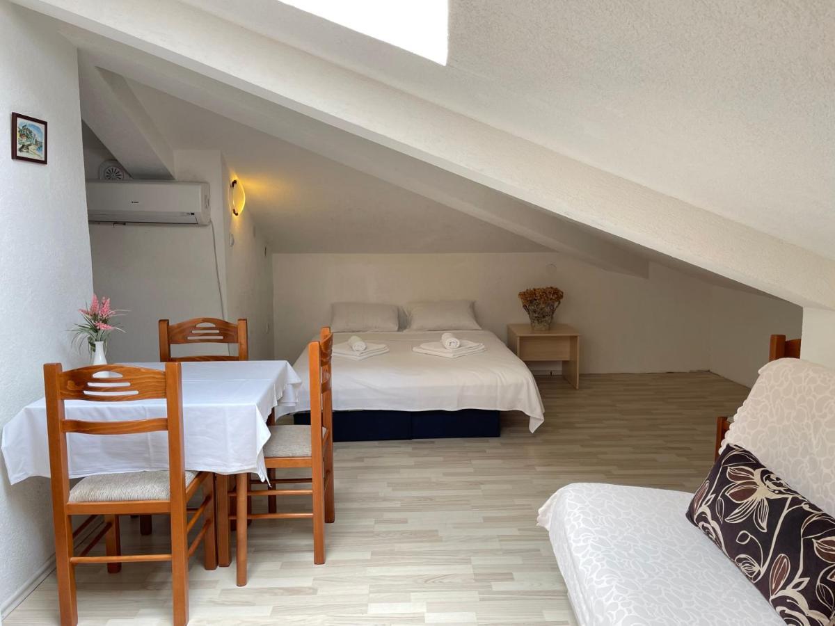 Apartments Milano Херцег Нови Екстериор снимка